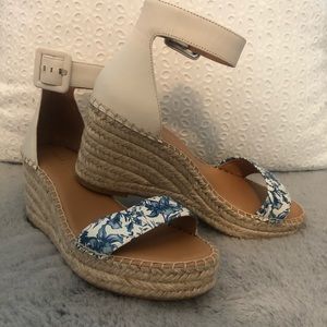 Dillards wedges sz 7